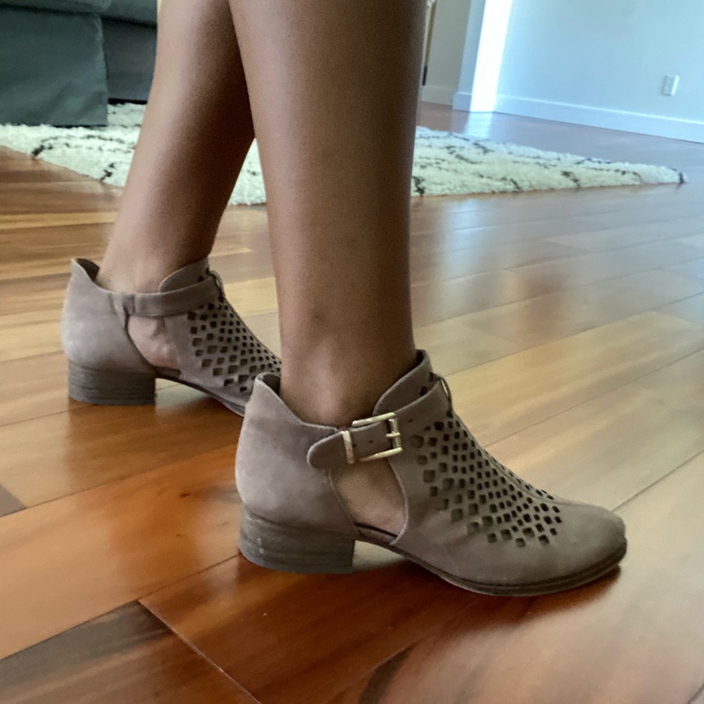 Vince Camuto boots